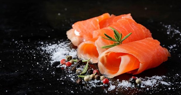 salmon-ahumado-consumo-moderado