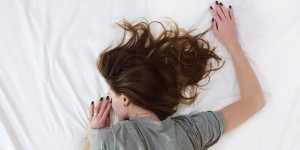 dolor-articular-al-dormir-con-aire-acondicionado